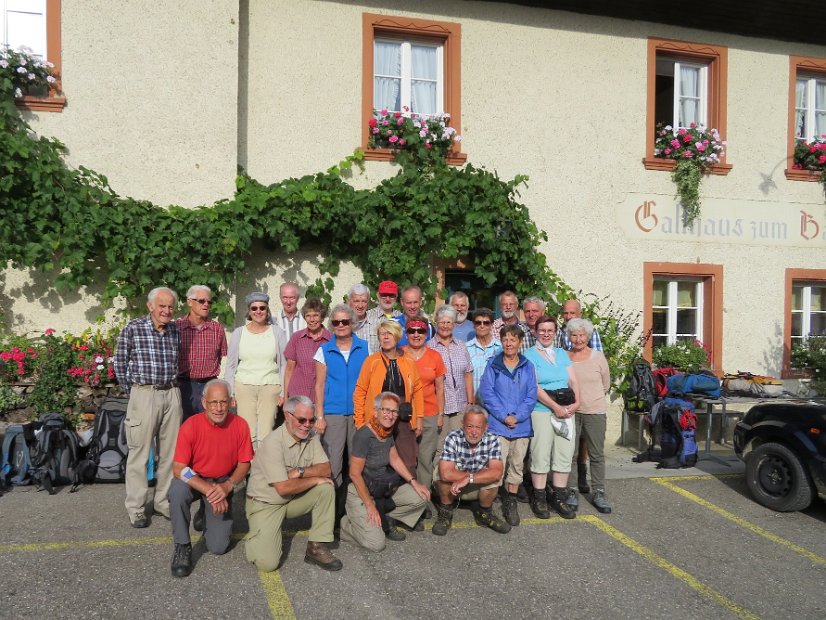 04.09.2017  09.15 Gruppe vor dem Start in Hottwil      (foto j. braendli)