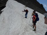 41 - noch liegt ueberall viel Schnee fuer einen schnellen Abstieg vom Pfannenstock.jpg