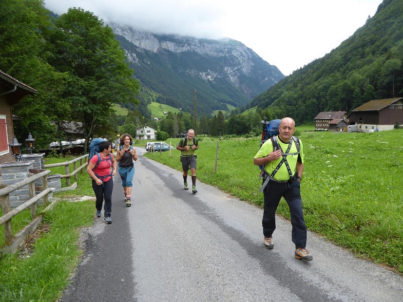 P1020791 Start in Isenthal  St.Jakob (Copy)