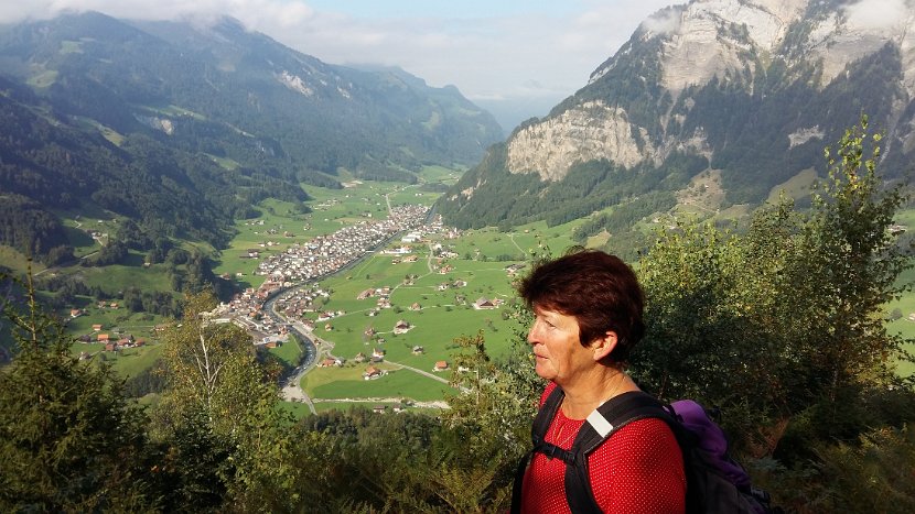 2019-09-19_11.00 Heidi mit Blick auf Muotathal