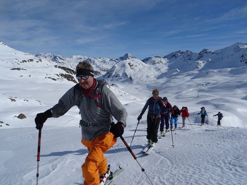 05 EWF-Skiwoche 2019, 3.3. Aufstieg zum Piz Turba Gr1 DSC03034