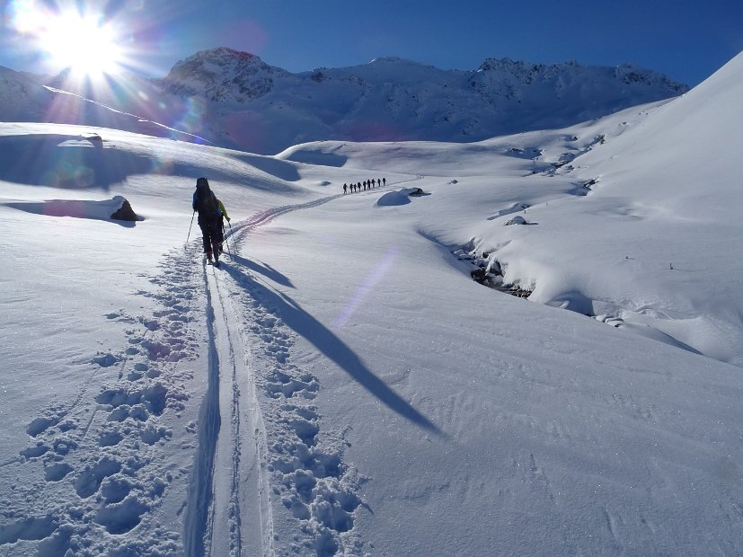 58 EWF-Skiwoche 2019, 8.3. Aufstieg zum Piz dal Sasc Gr1 DSC03565