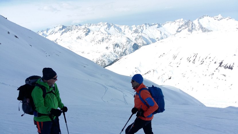 2020-02-17_11.05 Abfahrt von der Martschalluecke nach Andermatt