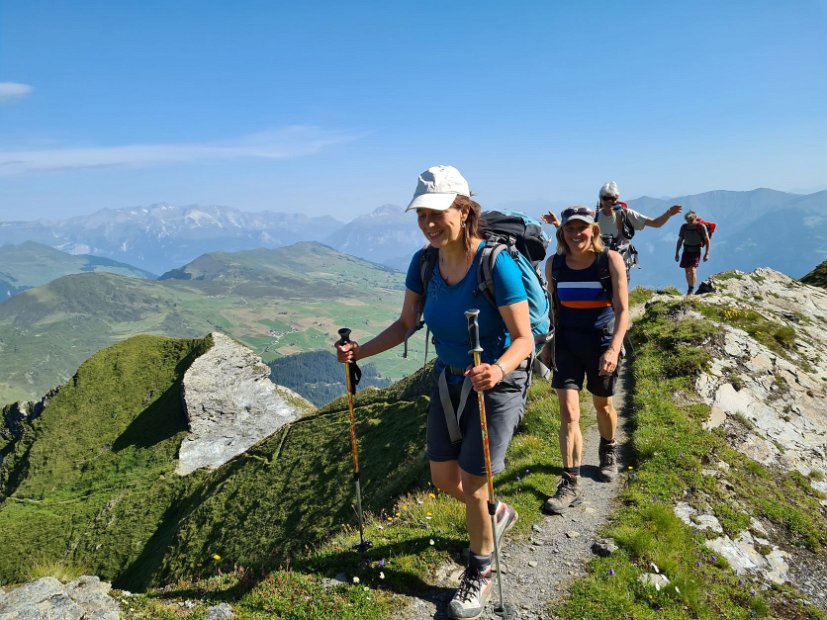 15 - Karin im Aufsteig zum Piz Beverin