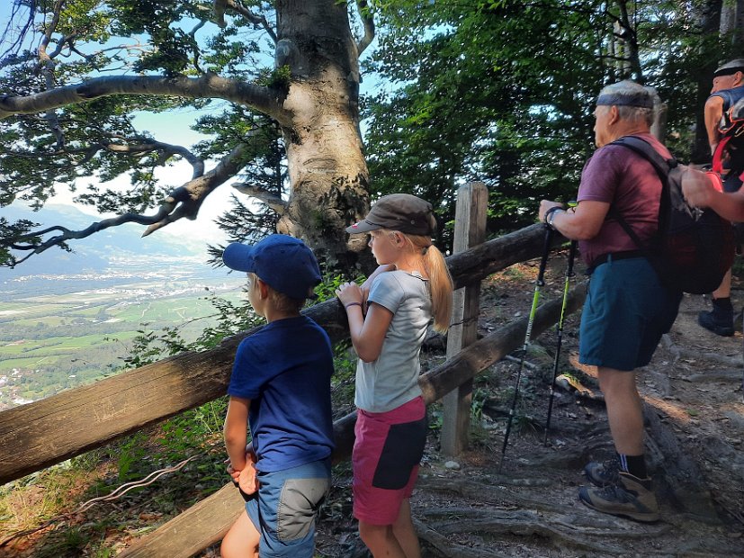 003  Tiefblick im Aufstieg (foto-ws)