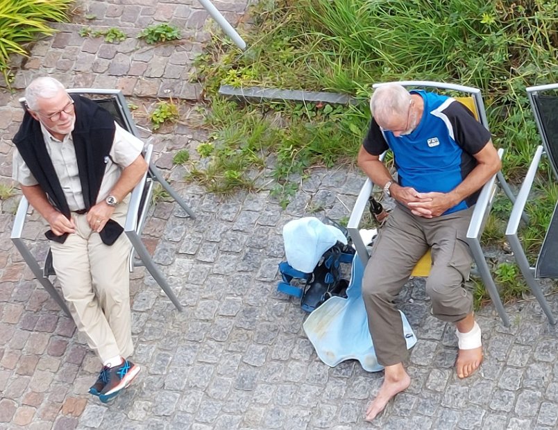 13 GT 2022 Zweimal Walter am Meditieren  (foto-braendli)