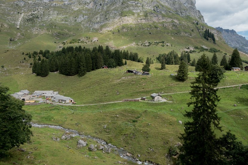 23 GT 2022 Blick auf Alp Boesbaechi mit Baechistuebli (foto-rueegg)