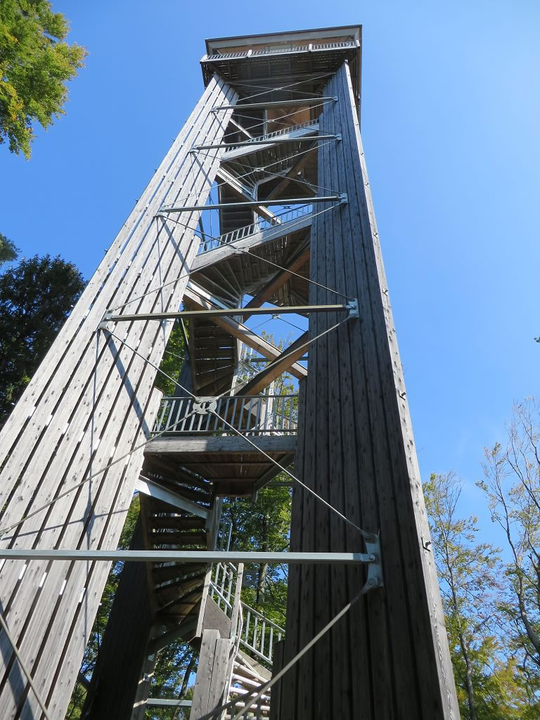 Holzturm auf dem Altberg