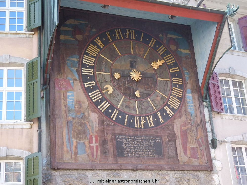 Die astronomische Uhr der St. Ursen-Kathedrale